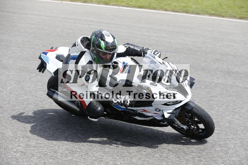 /Archiv-2024/29 12.06.2024 MOTO.CH Track Day ADR/Gruppe gelb/68